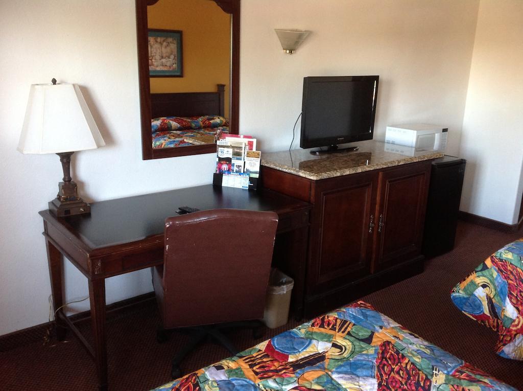 Heritage Inn Grand Prairie Oda fotoğraf